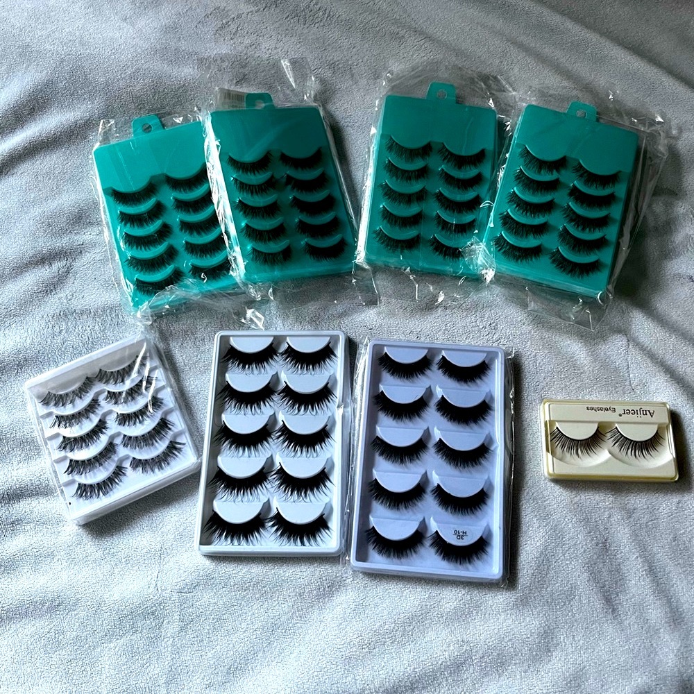 Assortment of Eyelashes Bundle of 8 New!!